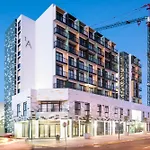 1 Albert Studio Apartment
